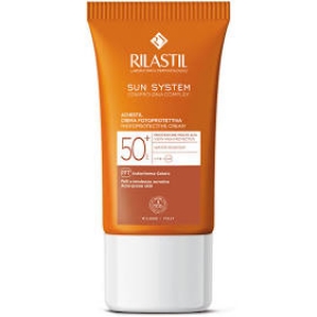 RILASTIL SUN SYSTEM ACNESTIL PROTECCIÓN 50+ 40 ml